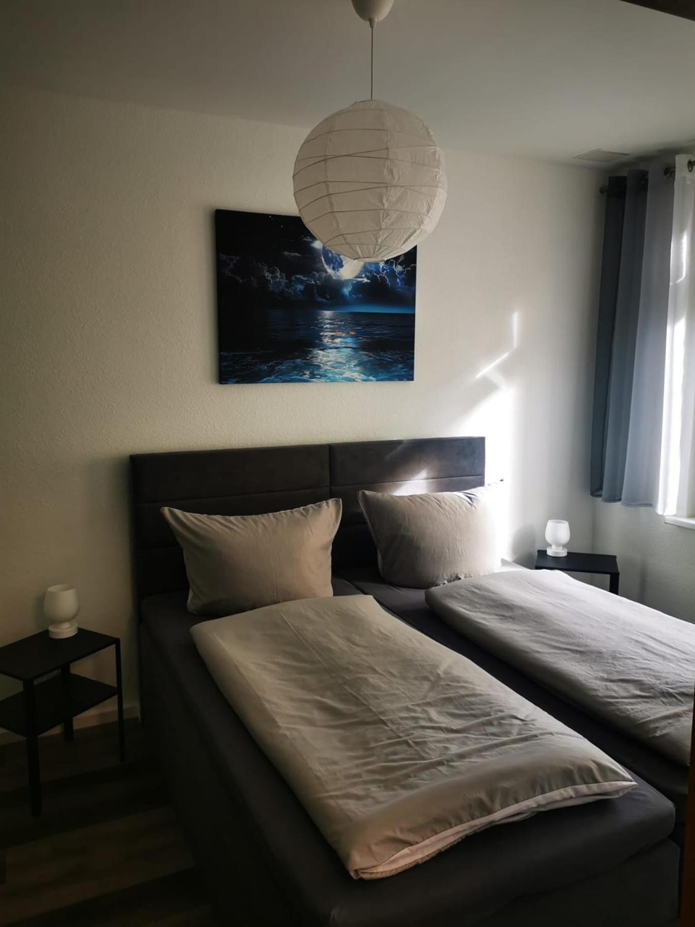 Am Wasserturm Apartment Zwenkau